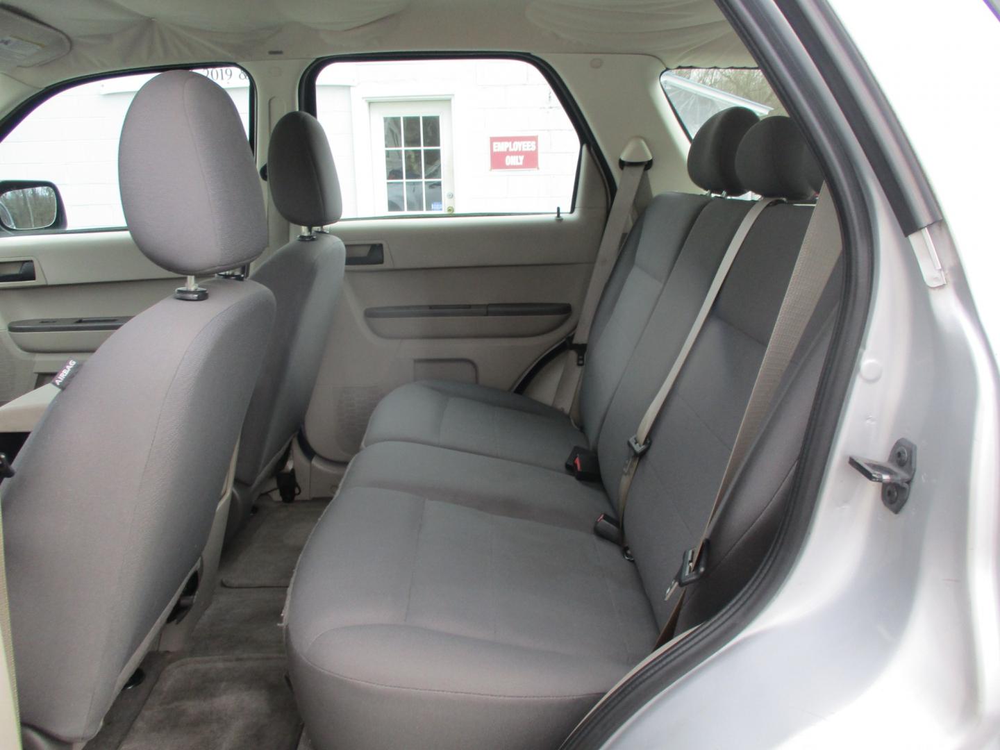 2008 SILVER Ford Escape (1FMCU02Z68K) , AUTOMATIC transmission, located at 540a Delsea Drive, Sewell, NJ, 08080, (856) 589-6888, 39.752560, -75.111206 - Photo#22